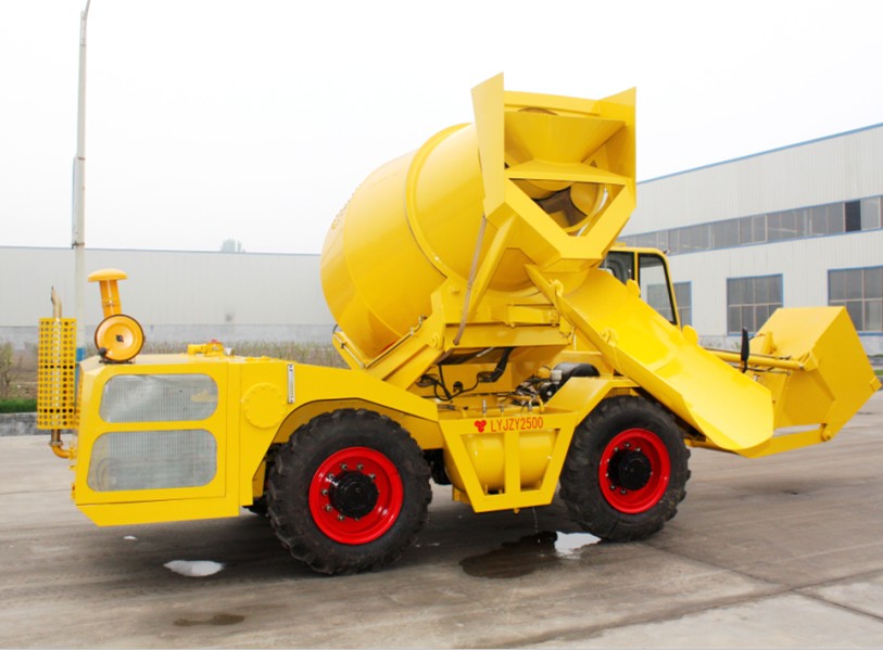 Ківш-змішувач для бетону МЛ-750 (+каретка JCB)