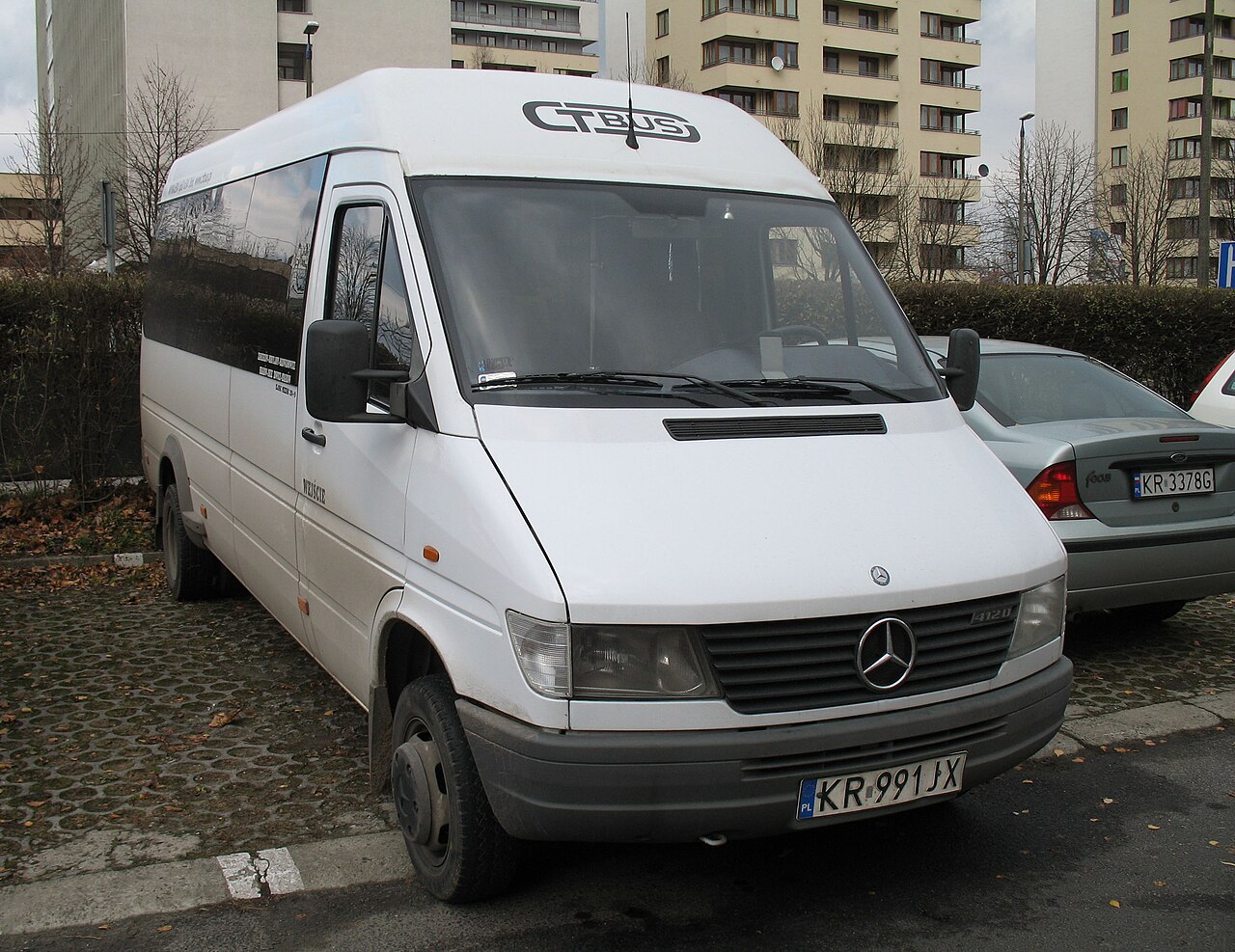 MERCEDES-BENZ 412D