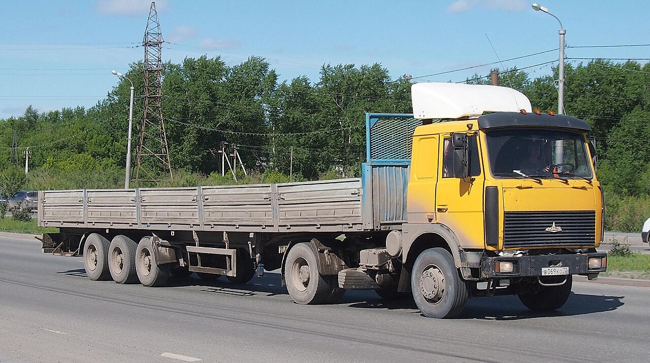 МАЗ-543205-226
